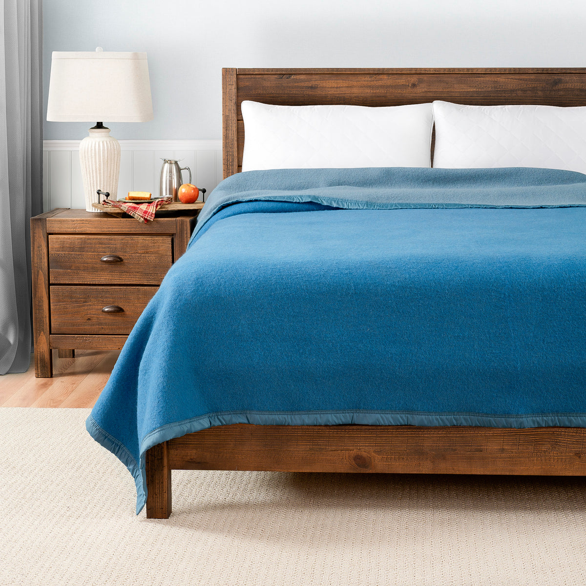 Poyet Motte Aubisque Reversible 500GSM Heavyweight 100% Wool Blanket, Blue