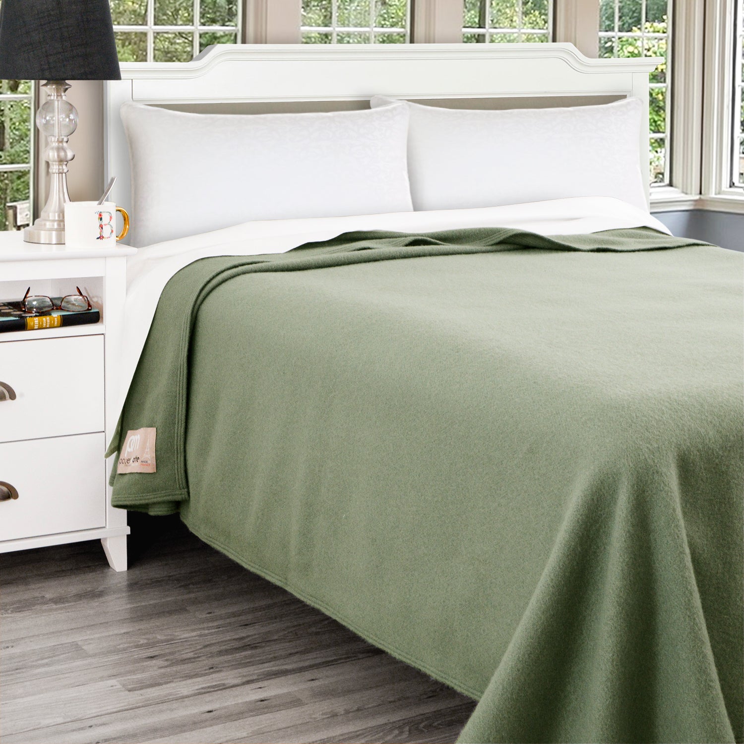 Poyet Motte Antibes 350GSM Lightweight 100-Percent Virgin Wool Blanket, Olive Grey